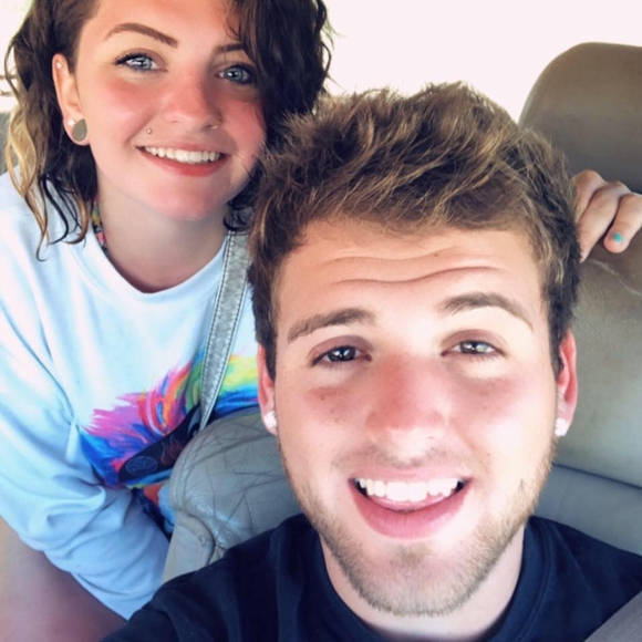 Meet your Posher, Travis - Picture 1 of 1